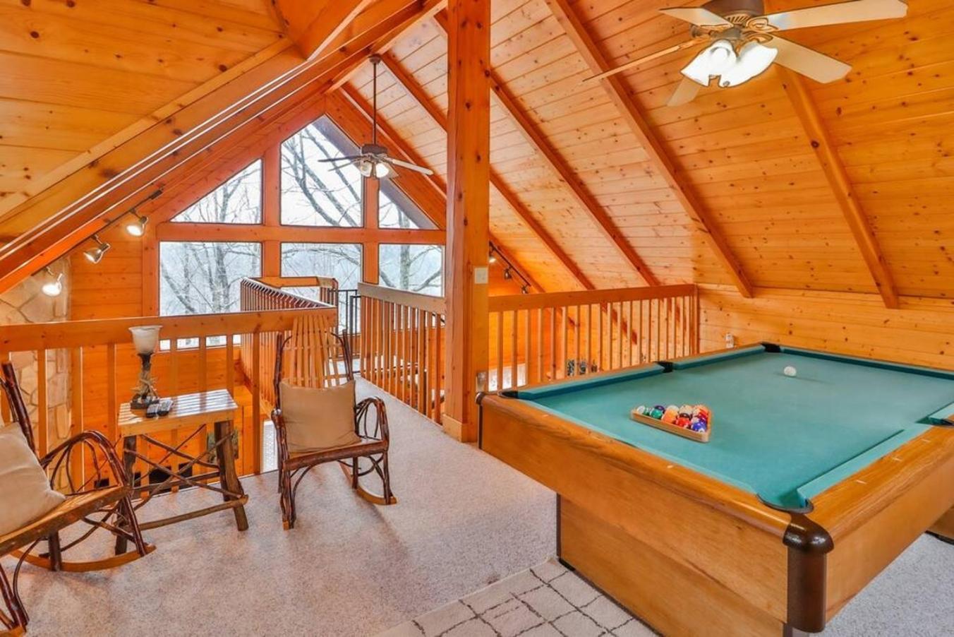 Romantic, Honeymoon Cabin In The Smokies! Gatlinburg Exteriér fotografie