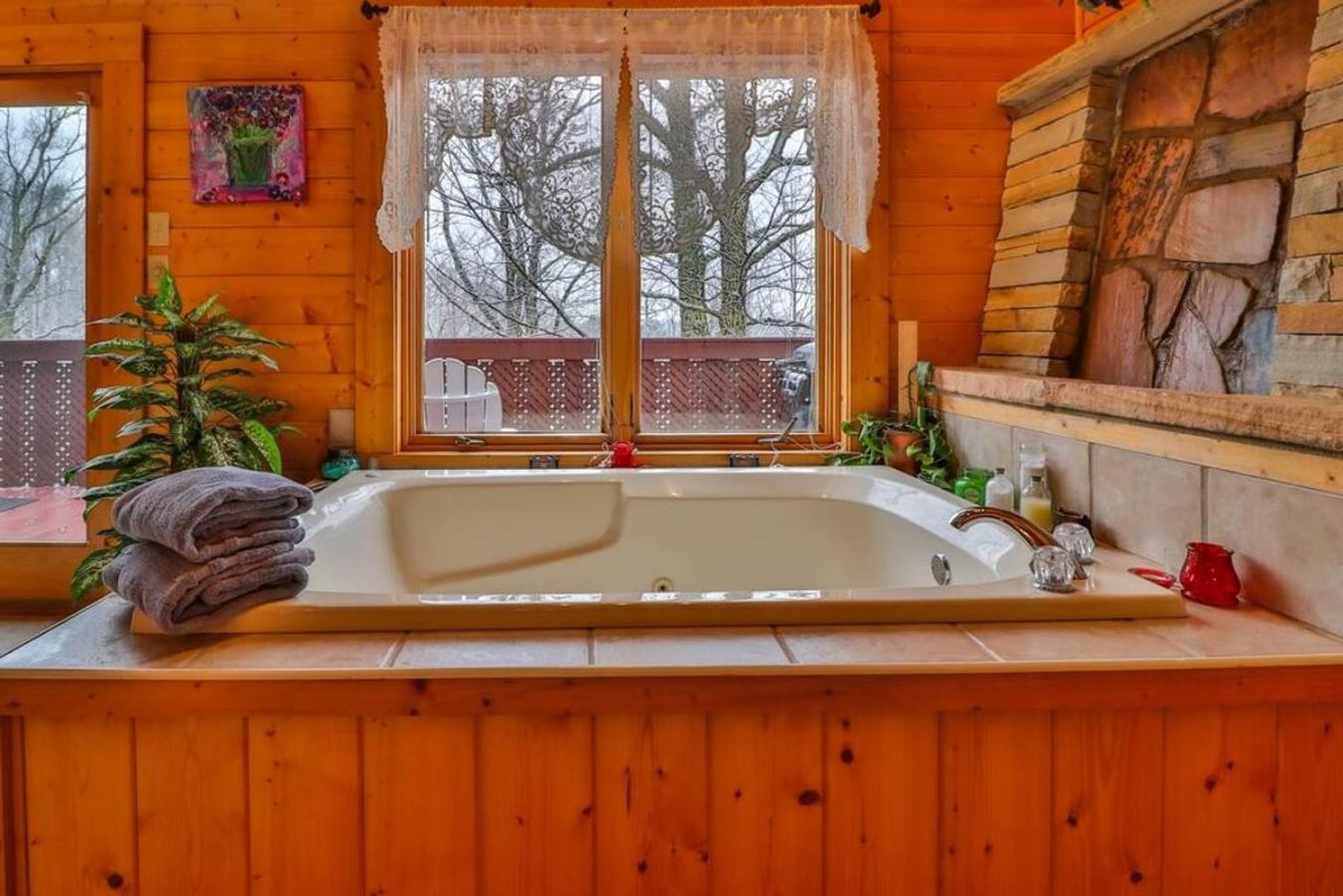 Romantic, Honeymoon Cabin In The Smokies! Gatlinburg Exteriér fotografie