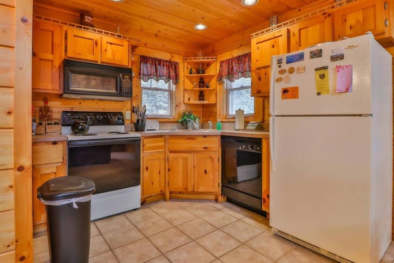 Romantic, Honeymoon Cabin In The Smokies! Gatlinburg Exteriér fotografie